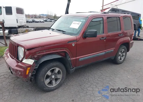 2008 Jeep Liberty Sport из США, поврежденный, VIN 1J8GN28KX8W231944